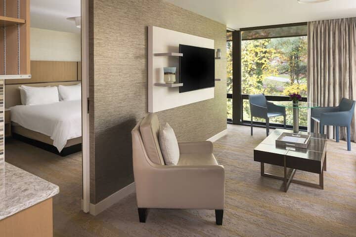 Room 17 of 61